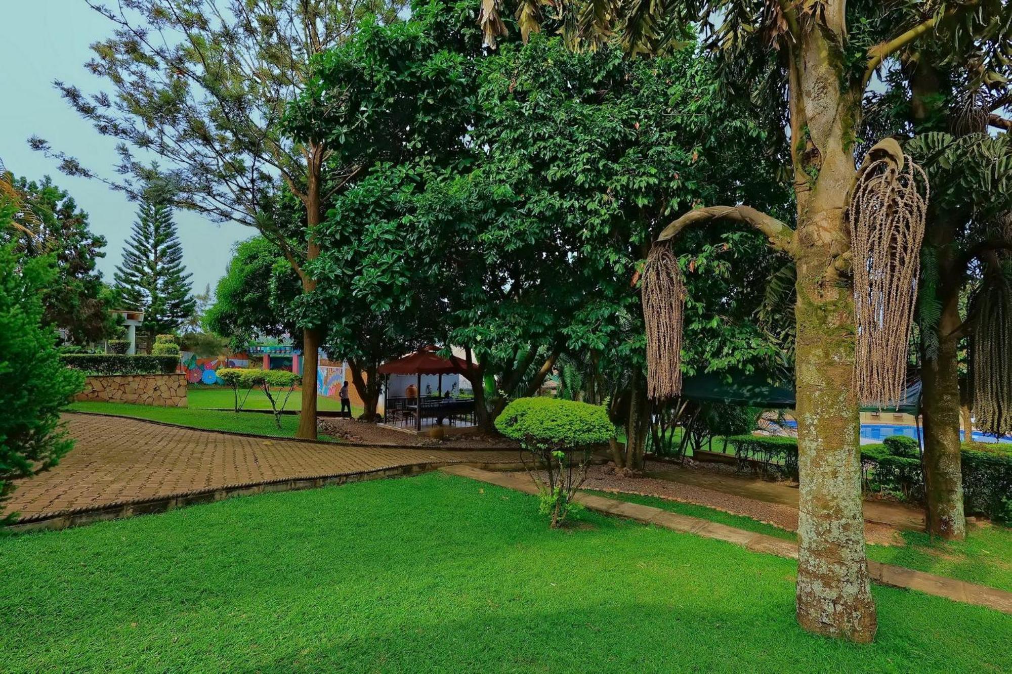 Shine Country Resort Hotel Naziba Екстер'єр фото